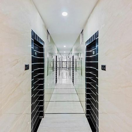 Oyo 29131 Hotel Mn Grand Samsabad Kültér fotó