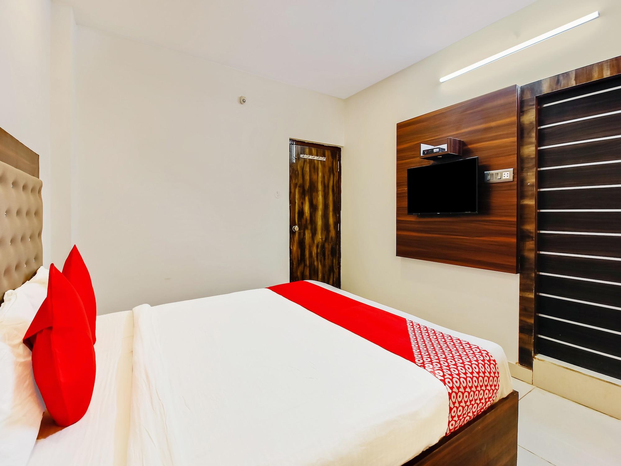 Oyo 29131 Hotel Mn Grand Samsabad Kültér fotó