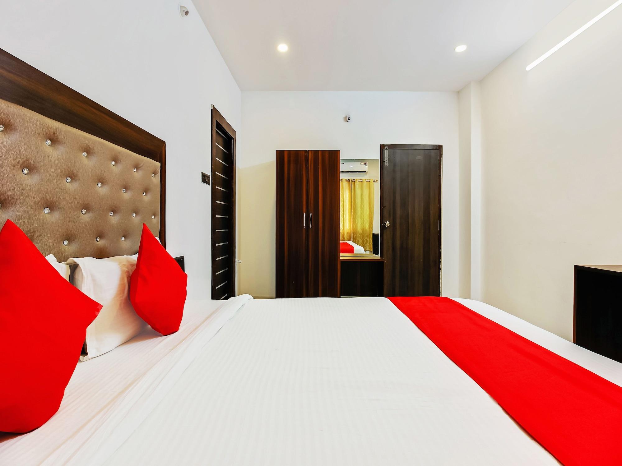Oyo 29131 Hotel Mn Grand Samsabad Kültér fotó